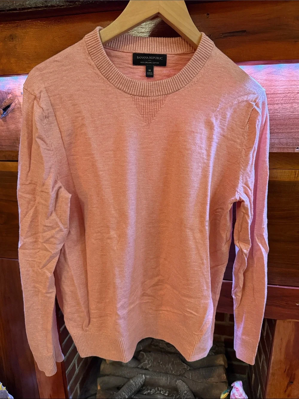 Banana Republic Men’s Salmon Colored Crewneck Sweater, size medium